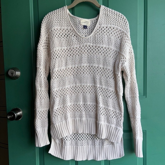 Universal thread medium crochet sweater - Picture 2 of 6